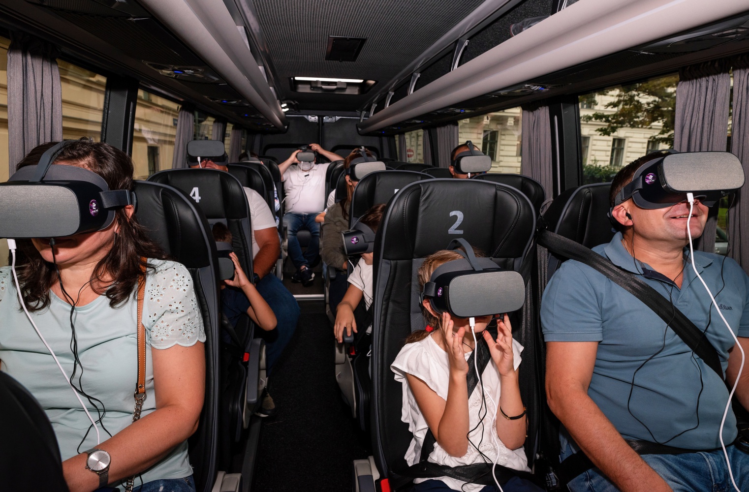 Familienticket VR Bustour | Rundfahrt durch Wien