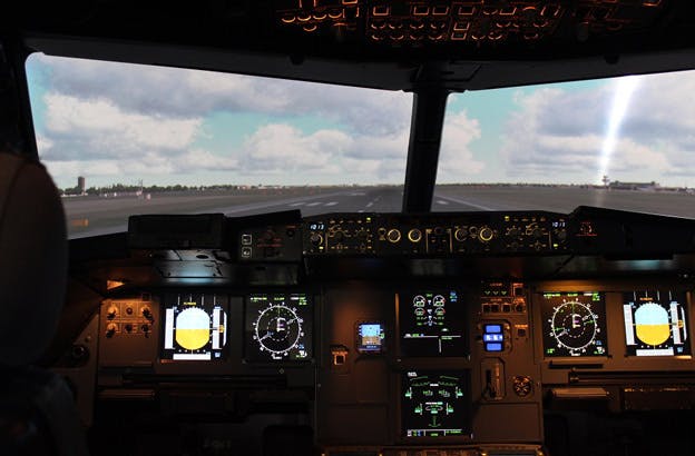 Pilot im Flugsimulator | willkommen im Cockpit des A320
