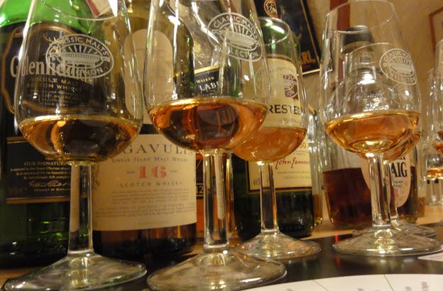 Verkostung von 7 Whisky-Arten | Whisky Seminar